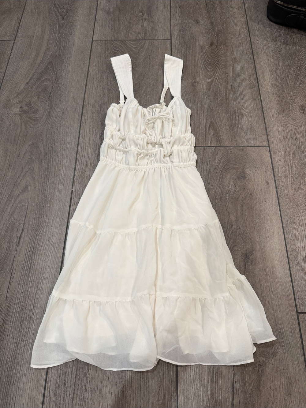 Sunday best Women’s Aritzia white mini dress